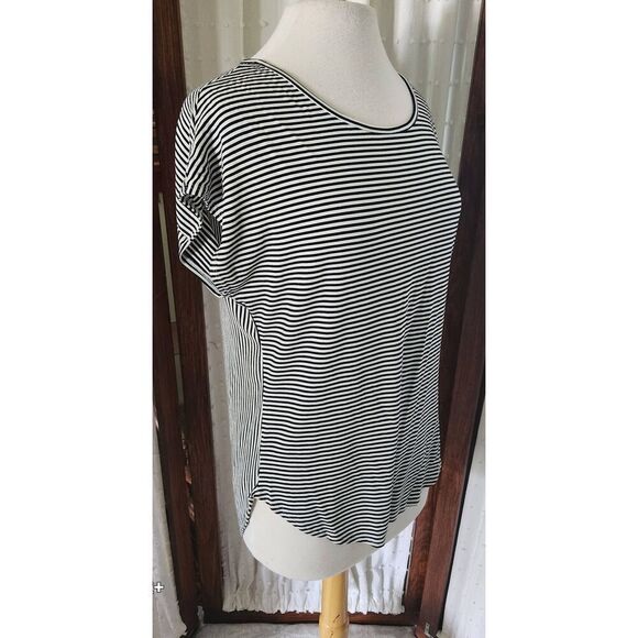 F02 I JOAH striped knit top NWT - Picture 7 of 9